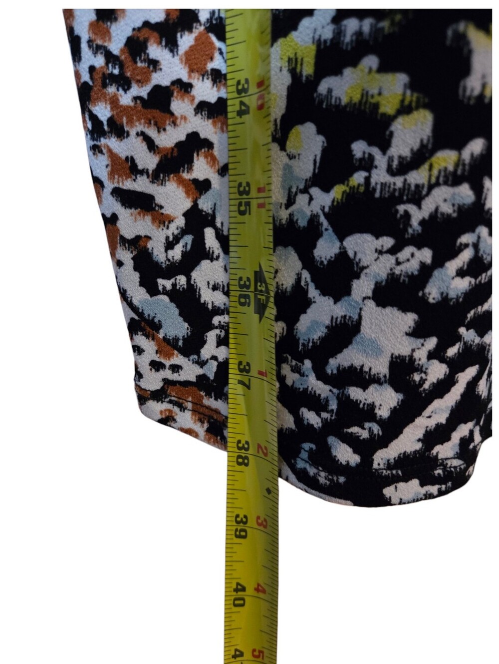 Christian Siriano - Multicolored Animal Print Short-sleeve V-neck Shift Dress - Picture 7 of 8